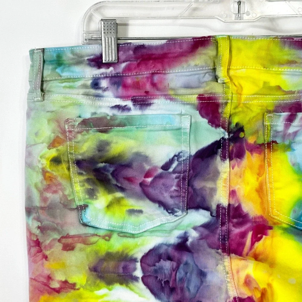 Crown & Ivy Sz 16 Capri Jeans‎ Handmade Tie Dye Denim Yellow Purple Raw Hem 1478